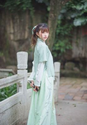 莎朗斯通
