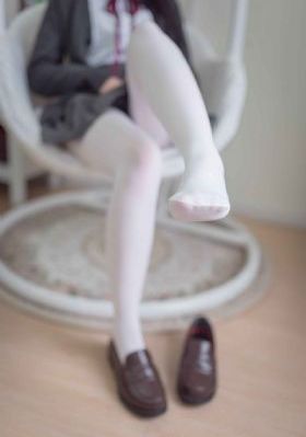 25岁女高中生